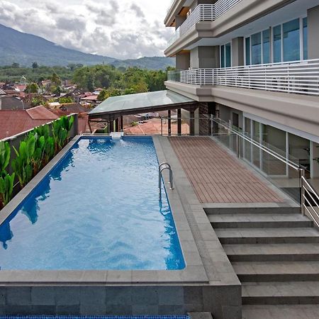 Hotel Santika Bukittinggi Eksteriør bilde