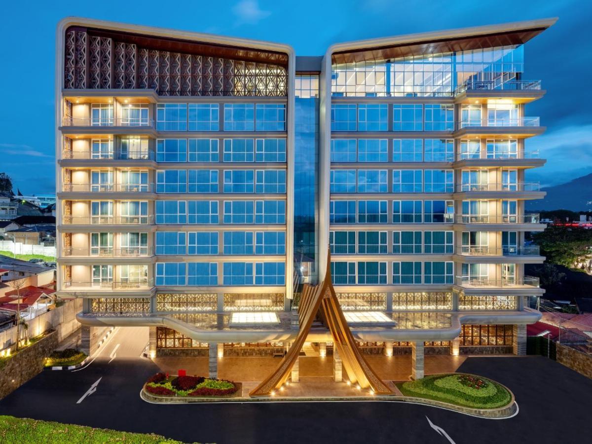 Hotel Santika Bukittinggi Eksteriør bilde