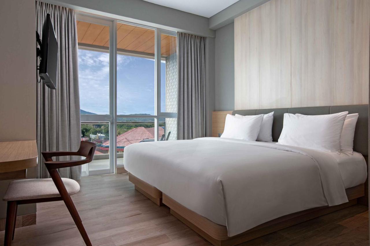 Hotel Santika Bukittinggi Eksteriør bilde